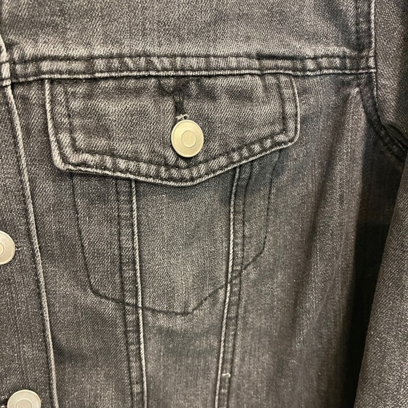 Vintage and Casual Forever 21 Black Denim Jacket - Picture 3 of 9